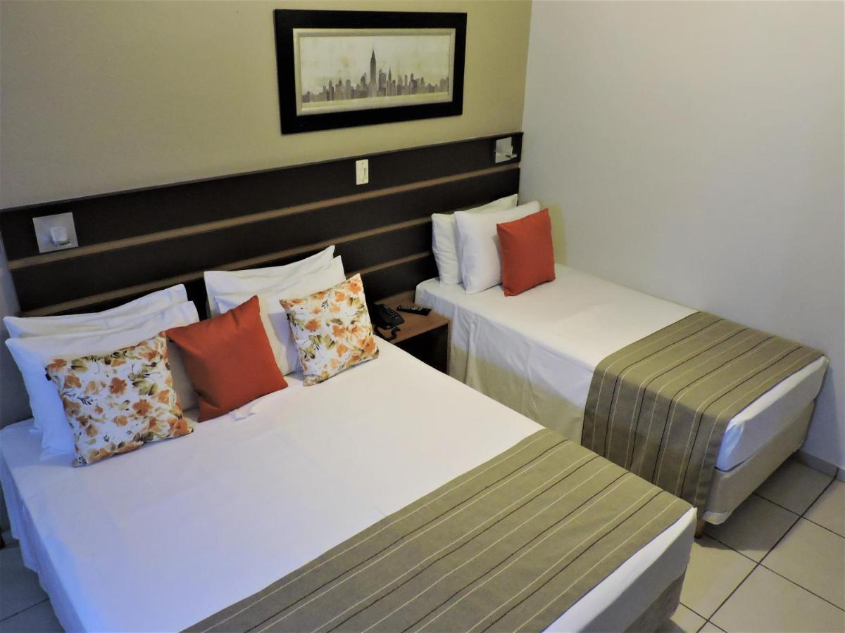 Hotel Ferraz Pouso Alegre Extérieur photo